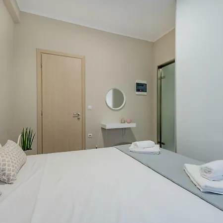 Stylish & Bright In The Centre Apartment Zakynthos