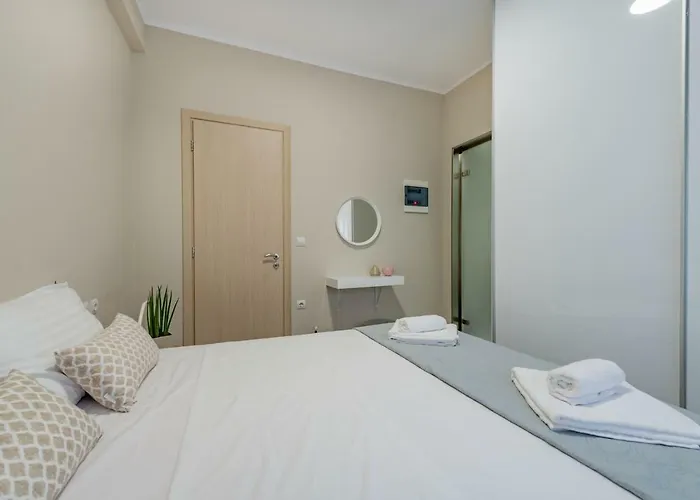 Stylish & Bright In The Centre Apartment Zakynthos
